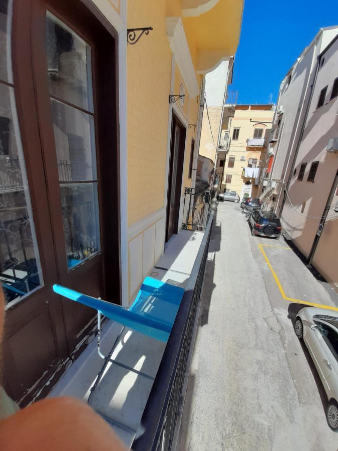 Casa Vacanze Mannina كاستيلاّماري ديل غو المظهر الخارجي الصورة