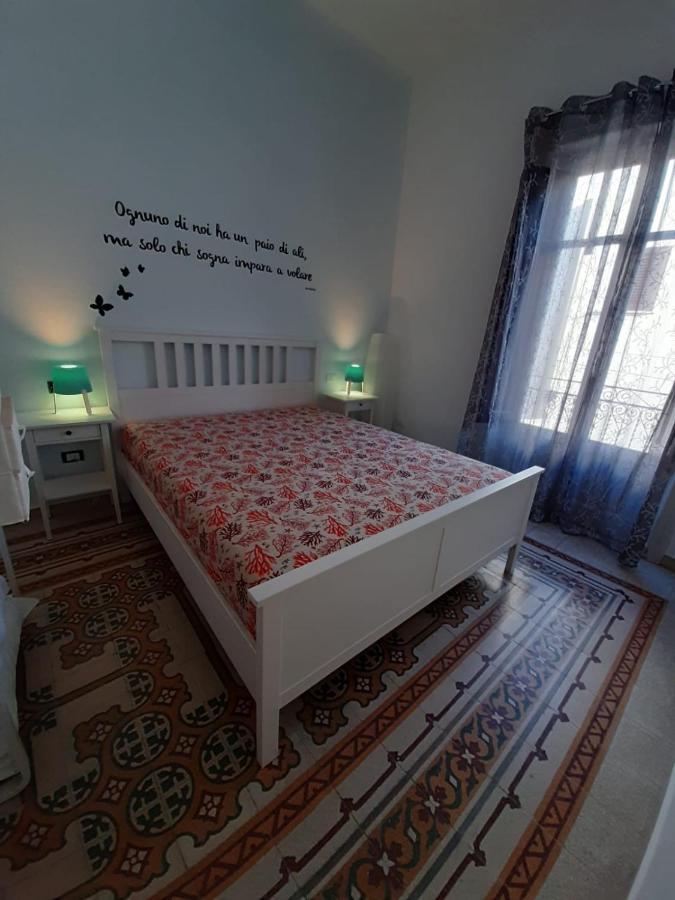 Casa Vacanze Mannina كاستيلاّماري ديل غو المظهر الخارجي الصورة