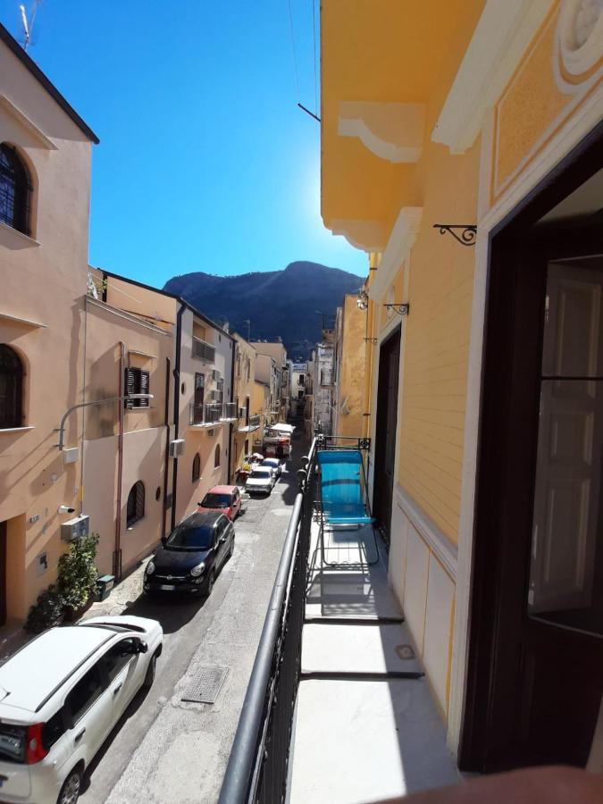 Casa Vacanze Mannina كاستيلاّماري ديل غو المظهر الخارجي الصورة
