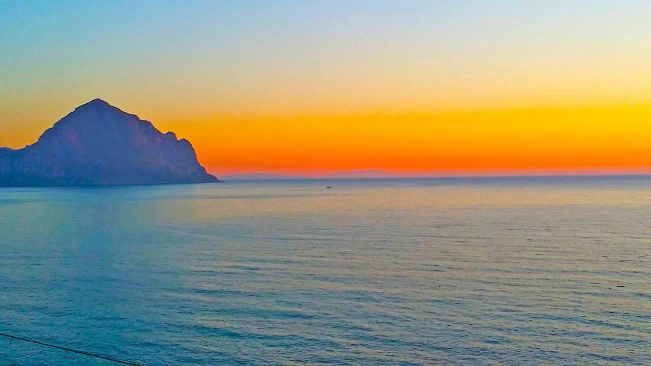 Casa Vacanze Mannina كاستيلاّماري ديل غو المظهر الخارجي الصورة