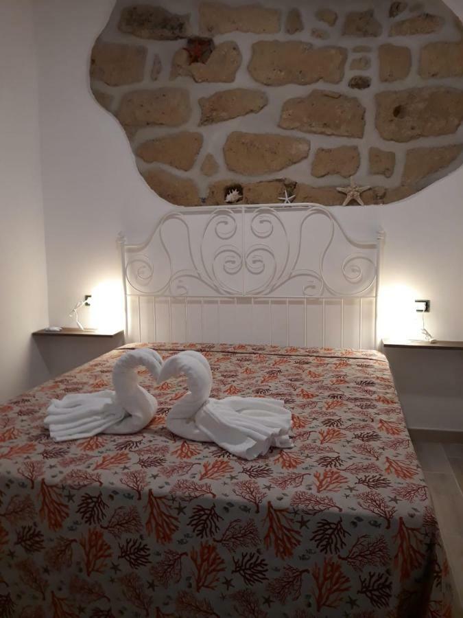 Casa Vacanze Mannina كاستيلاّماري ديل غو المظهر الخارجي الصورة