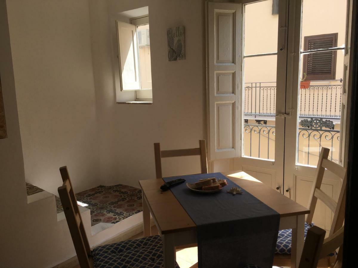 Casa Vacanze Mannina كاستيلاّماري ديل غو المظهر الخارجي الصورة